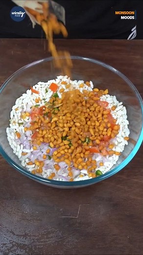 Ala challa gaali ki borugulu mixtue thinte entha baguntundho! | Indian Street Food Recipes