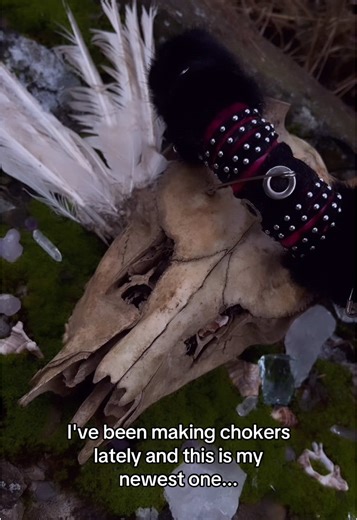 Venomy Winter Edition Warm-Uping Latex Neon Pink Alien Choker Handmade Necklace