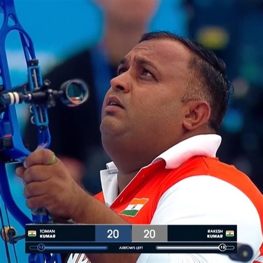 Something’s come loose and it’s heartbreak for Rakesh Kumar. 💔 His Indian teammate, Toman Kumar, wins the World Archery Para Championships. #ParaArchery | World Archery