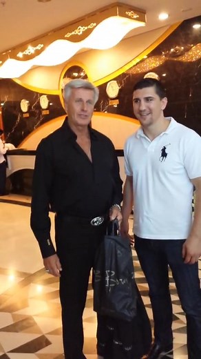 Der Russische￼ Michael buffer ￼#Boxing #MichaelBuffer #boxinglife | Marco Huck