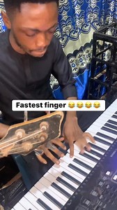 Fastest finger 😂😂😂😂😂 Keyboarder Oginikwa 😂😂😂 | Kachy keyz