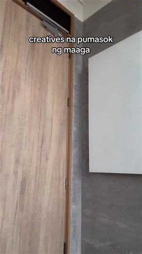 Japh on Instagram: "creatives… na nasa office before 8 am??? 220 ba to?? well ako na sasagot: yes bc may @moveitph ! impt ang oras sa mga ahensya person kaya to #KeepMoving, mag #MoveIt na us all!"