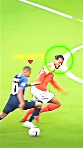 How to Block Shots Like a PRO Defender! 🛡️ | Van Dijk Defending Tips #Football #Soccer