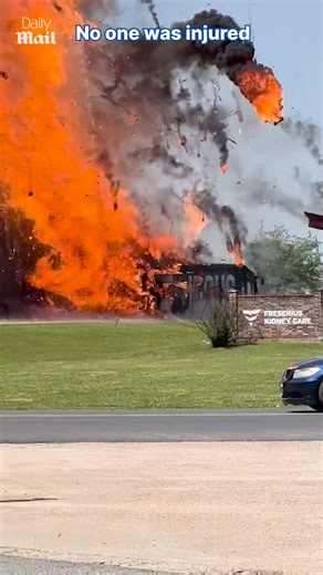 174K views · 1K reactions | All 11 passengers were evacuated  | Daily Mail Video | Facebook