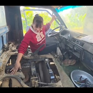 The girl repairs and restores old scrap trucks for | Fully Restoration Solution