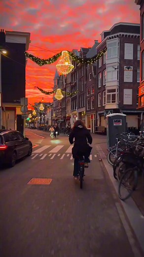 Explore Amsterdam, Netherlands: A Vibrant Travel Destination