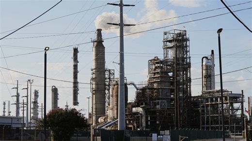 Valero blaze controlled after explosion rocks Texas oil refinery | WKRG.com