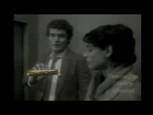 Crunchie Chocolate Bar It'll Change the Colour of Your Day Advert 1982