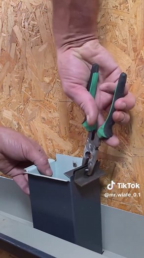 Comprehensive Guide to Installing Rain Gutters