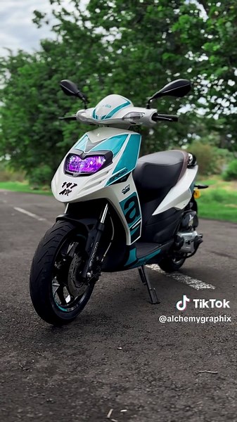 Explore the Clean & Classic Aprilia SR150