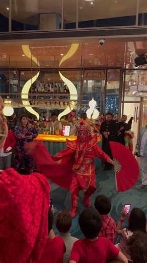 HOW DID HE CHANGE MASK SO FAST!? #shorts 😳😱🤯😮😲🙊😯😨🙀😧