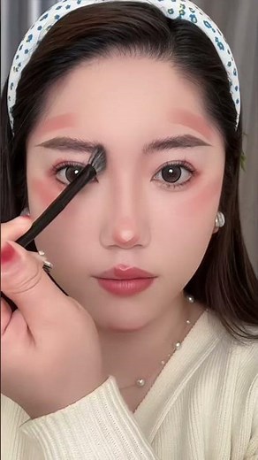 How To Apply Blush To Enhance Your Facial Structure #shorts #beautyframe #blushtutorial #ytshorts