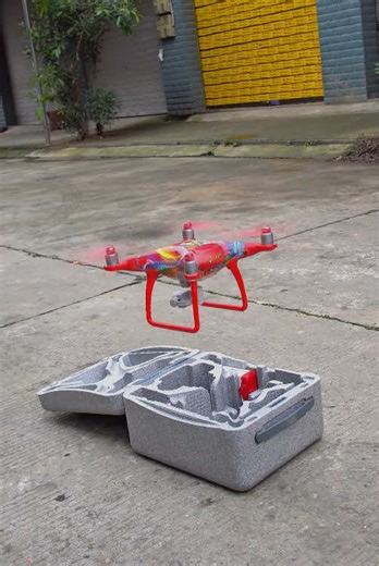 Let it take flight on its own 😎#droneshow #dronepilot #drone #amazingdrone #dronelife