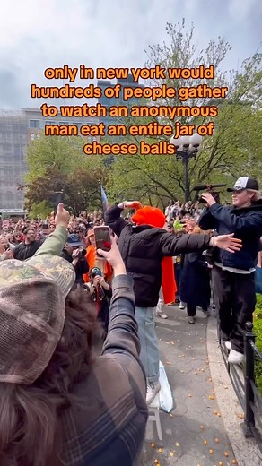 kelly ✩ 凯莉 on Instagram: "history was made @cheeseballman427 #nyc"