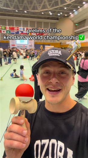 E.T. けん玉 on Instagram: "i compete for the world title today! #kendama #1 #championship #kwc #lotuskendamas #ozorakendama #けん玉"