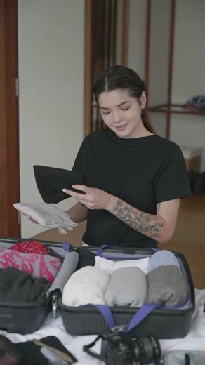 How to Put Clothes in a Suitcase #lifeskills #shortsfeed #youtubeshorts #shortvideo #careeradvice