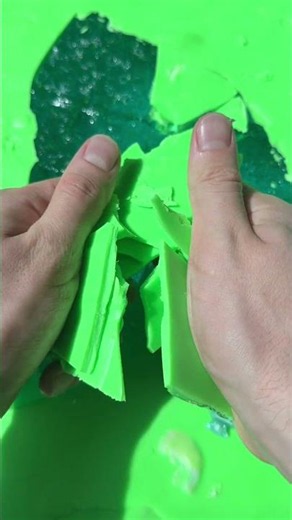 Wax Cracking Asmr 🐸