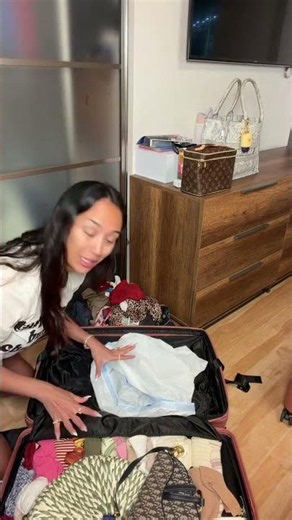 Unpack my bags with me 🧳 Thank God I have bloomsupps because this jet lag is not it! #BloomPartner