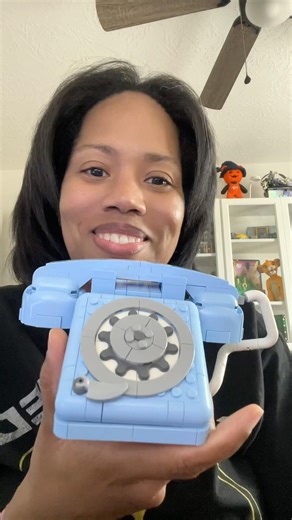 OMG!! Lego retro phone, could you make a call in an emergency?? #lego #afol