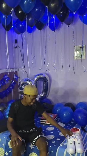 Le decoró el cuarto por sus cumpleaños | Los Cheveres