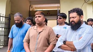 Alleged Conversion Activity Busted in Margao Apartment On Sunday morning, Bajrang Dal workers caught a group allegedly converting Hindus at a Parras apartment. The Dal also took the Margao Police along with them to show the incident live. #Goa #Margao #News #BajrangDal #GoaUpdates | Goa News Hub