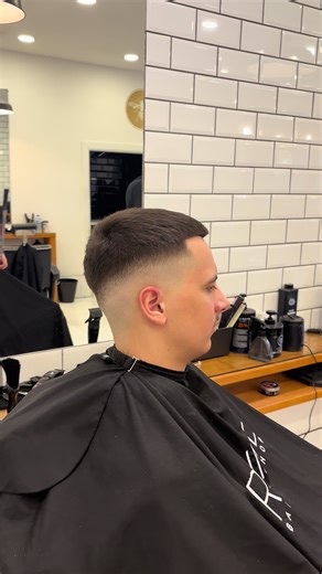 Skin Fade and Shape Up Techniques
