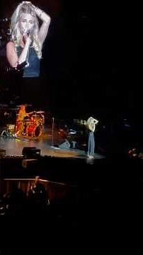 Claire Rosinkranz live (HD)- Dancer- @ PHX Arena- Phoenix, AZ- 10/7/25 #clairerosinkranz