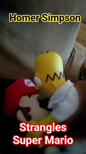 Homer Simpson strangles Super Mario #simpsons #supermario