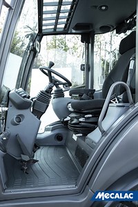 Did you know that the driver's seat of our SWING AS600 loader is fully adjustable to fit all body types and in this way improve your comfort? Find out more here: https://bit.ly/3C7ytne | Mecalac