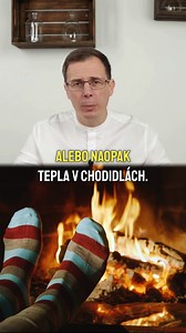 Vysoká hladina cukru sa ako prvá prejaví na nohách. Dlhodobo zvýšený cukor v krvi dáva o sebe vedieť ešte predtým, než sa objavia rany alebo vredy. Prvé varovné signály sa často ukazujú práve na **chodidlách** – pocity **pálenia, svrbenia, suchá koža, tŕpnutie, mravčenie**, alebo nepríjemné **striedanie chladu a tepla**. To všetko sú skoré príznaky toho, že nervy a cievy už trpia vplyvom nadbytku cukru. Ak je hladina cukru dlhodobo vysoká, drobné cievy strácajú schopnosť správne vyživovať tkaniv