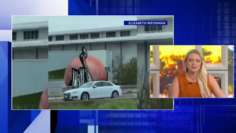 WATCH: Mars inflatable rolls away from Kennedy Center in DC