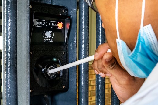 Automated No-Contact Entrance Breathalyser EBS010