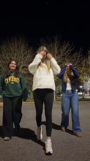 Best dance on Tik Tok rn #fyp #foryoupage #trending #dance #trendingdances