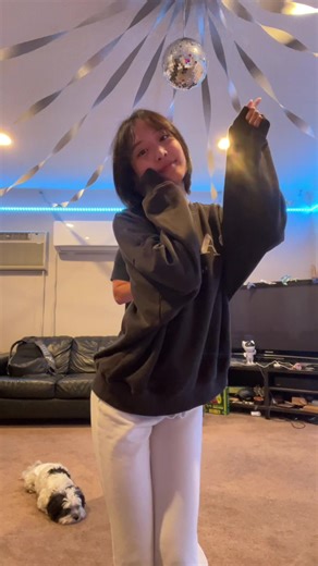 Pov: royale high baking class