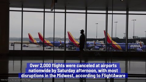 Major Winter Storm Covers Midwest, Interrupts Busy Travel Season