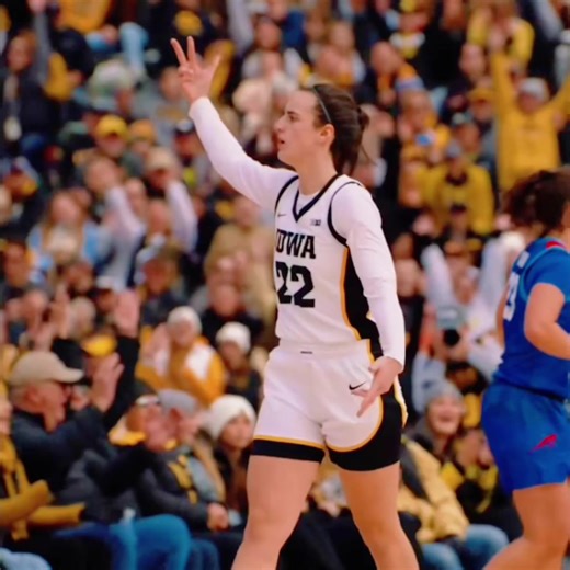 Caitlin Clark: Unforgettable Basketball Highlights