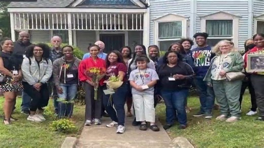 A bus tour shows guests the soul of Dallas-Fort Worth