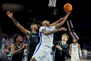 Former Michigan basketball player dies at age 22