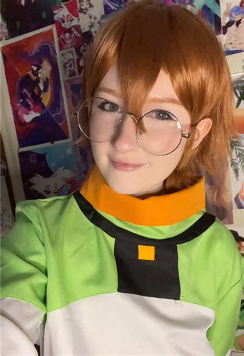 Pidge is back!! 💻🤖💚 #pidge#pidgecosplay#voltron#voltroncosplay#voltronlegendarydefender