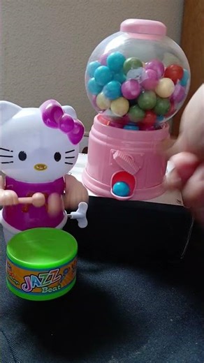 PINK GUMBALL CANDY MACHINE WITH HELLO KITTY DRUMMER #shorts #toys