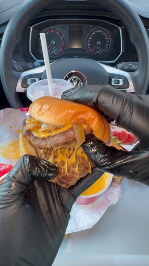 Wendy's Mukbang ASMR: Yummy Cheese Chicken Burger and Fries