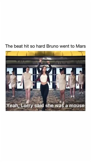 Nostalgia Songs on Instagram: "F*ck that little mouse, ‘cause I’m an Albatraoz!” 🦢🐭The Real Definition of 2014 AronChupa’s “I’m an Albatraoz” became a global viral sensation because it dared to be weird. It smashes a roaring ‘30s jazz piano breakdown directly into a massive modern drop, creating a frenetic, dance-floor explosion you can’t ignore. The meaning behind the lyric? The word ‘Albatraoz’ is a made-up word combining the bird (Albatross) and a self-assured attitude, used i