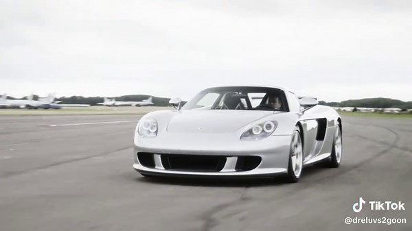 Even If I Were To Comit Murder... 🔪🩸#porsche#foryoupage #hypercar #carreragt #porschecarreragt