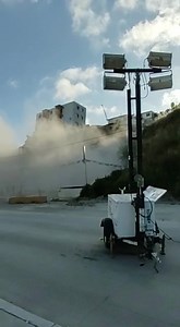 402K views · 8.1K reactions | #ÚltimaHora | Momento exacto de la caída de uno de los edificios del fraccionamiento 'La Sierra'. Video: Cortesía Más información: https://www.elimparcial.com/tijuana/tijuana/VIDEO-Colapsa-primer-edificio-del-Fraccionamiento-La-Sirerra-20230401-0016.html | FRONTERA | Facebook