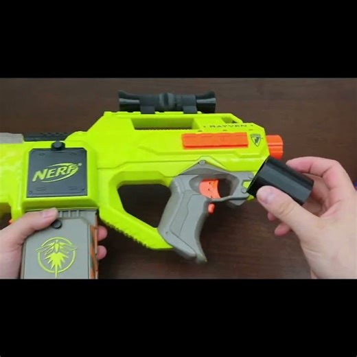 Accessories for the Rayven and scope for the Stryfe Short16