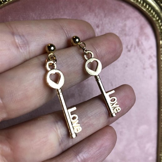 Gold Key Earrings | Romantic Jewelry | Cottagecore Earrings - Etsy