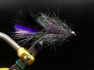 Fly Tying: Coffey's Sparkle Minnow