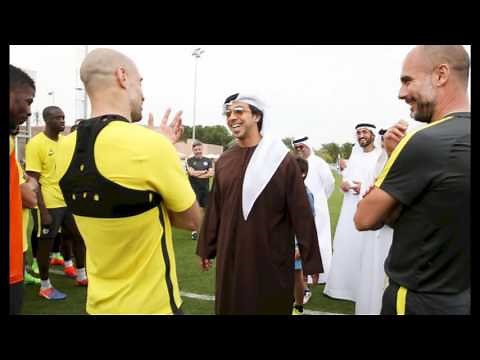 Sheikh Mansour MEETS MAN CITY SQUAD