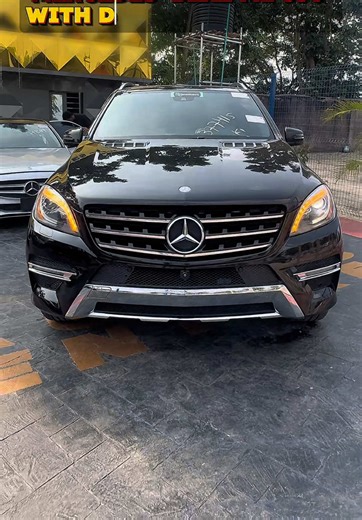 2014 Mercedes-Benz ML 350 Features and Pricing