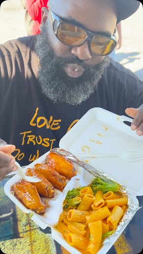 630 reactions · 16 shares | ALFREDO BOWL REVIEW ‍ ALFREDO BOWLS & TURKEY NECK RICE BOWLS WILL BE BACK ON THE MENU THURSDAY ❤️‍ | BigBacks FoodTruck | Facebook